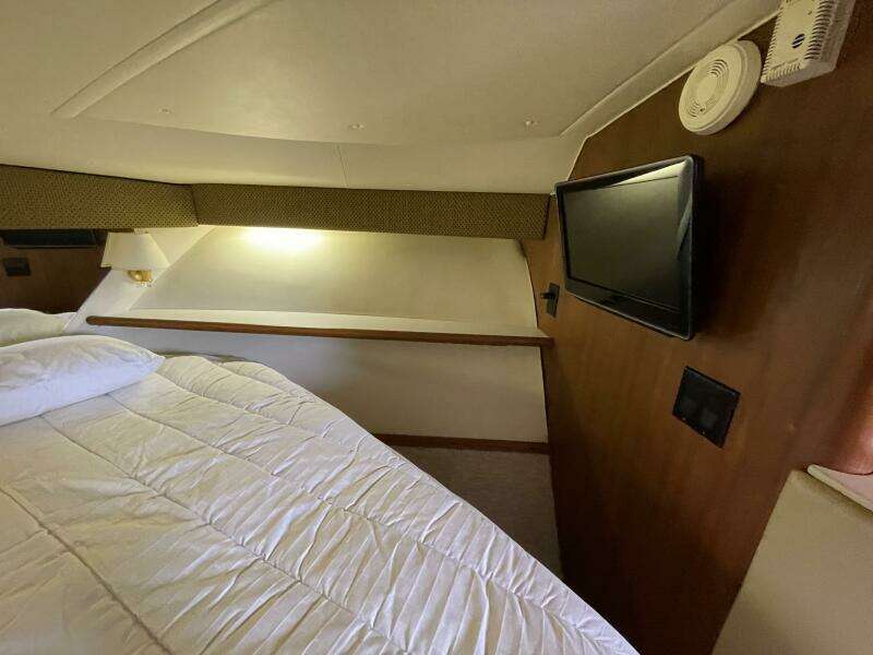 38ft Pursuit Yacht For Sale