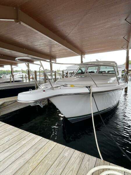 38ft Pursuit Yacht For Sale