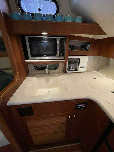 38ft Pursuit Yacht For Sale