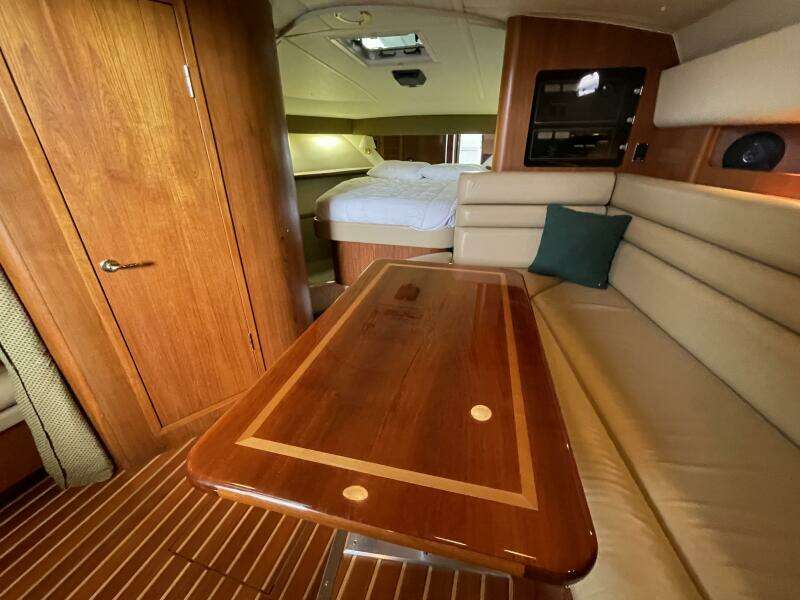 38ft Pursuit Yacht For Sale