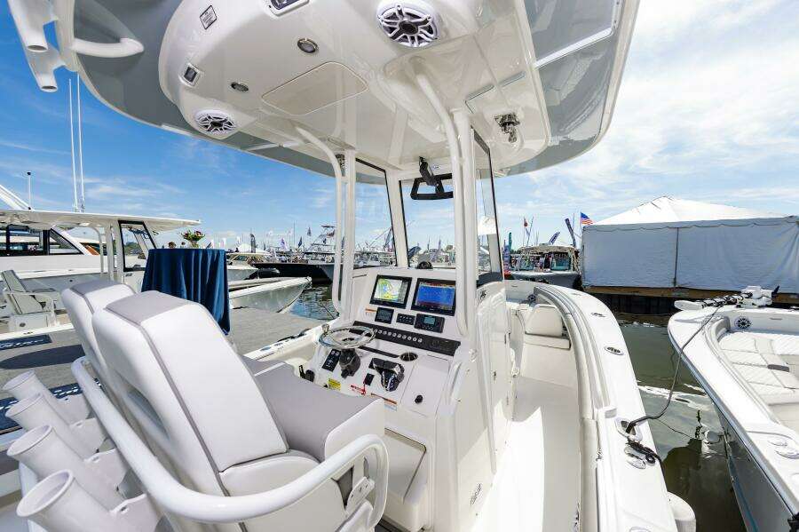 25RegulatorHull377_008