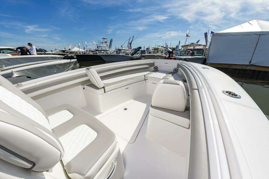 25RegulatorHull377_017