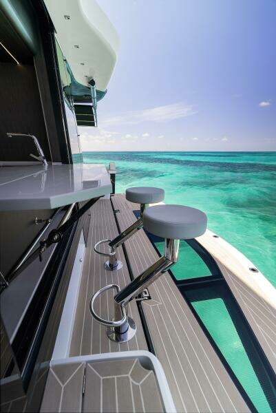Port Outside Bar