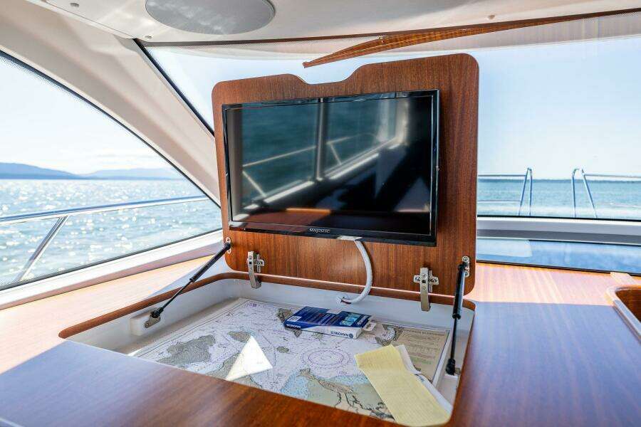 44ft Nimbus Yacht For Sale