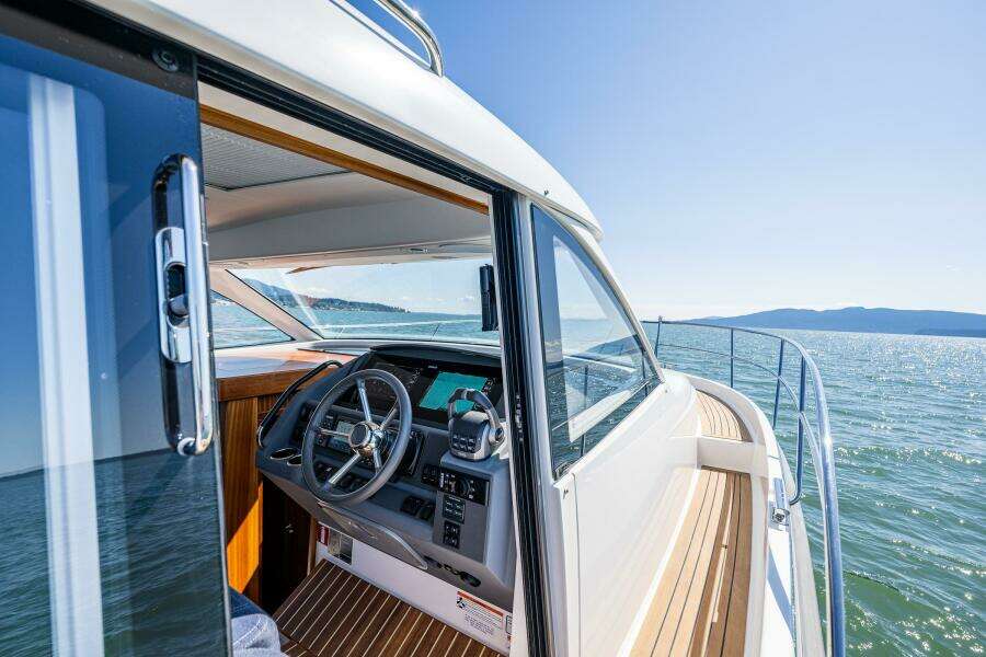 44ft Nimbus Yacht For Sale