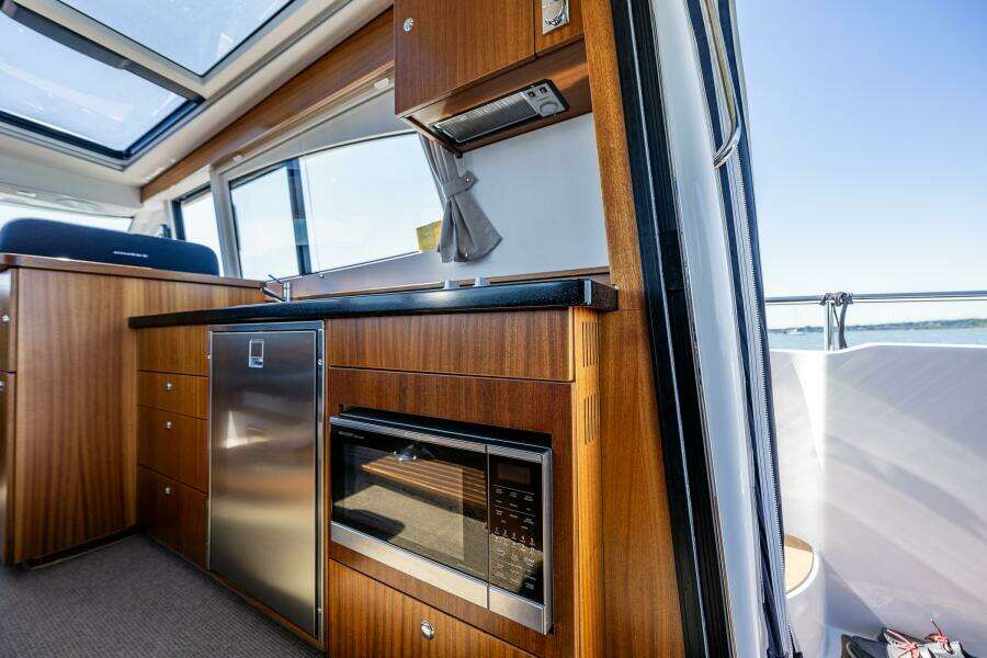 44ft Nimbus Yacht For Sale