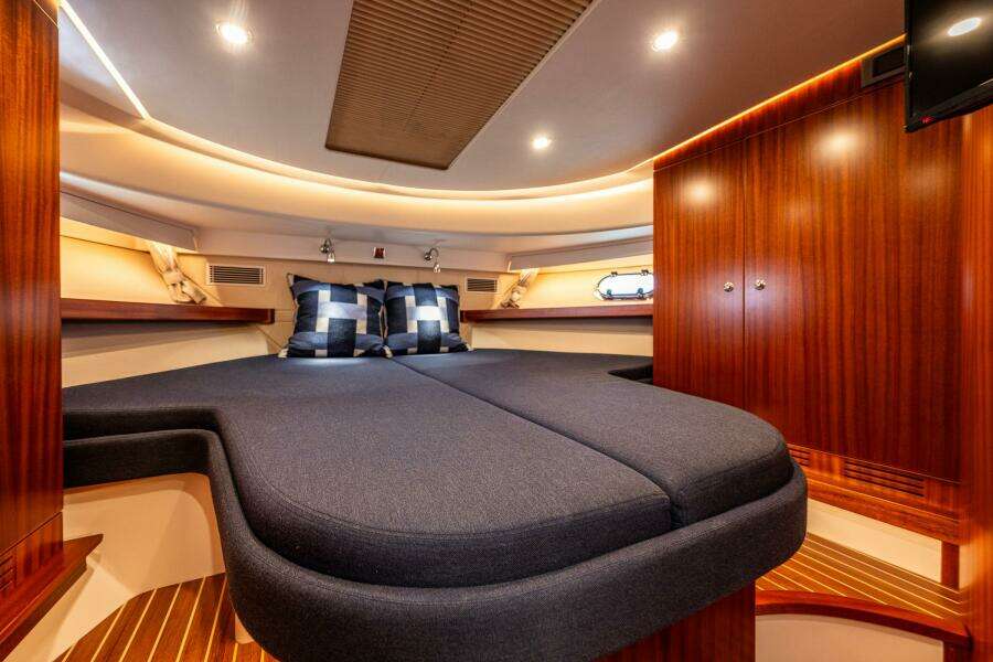 44ft Nimbus Yacht For Sale