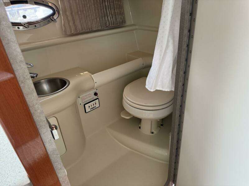 33ft Formula Yacht For Sale