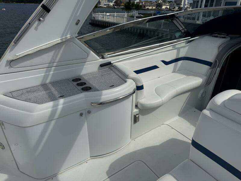 33ft Formula Yacht For Sale