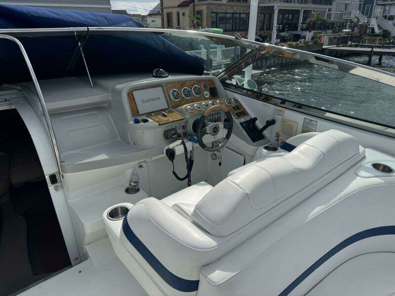 33ft Formula Yacht For Sale