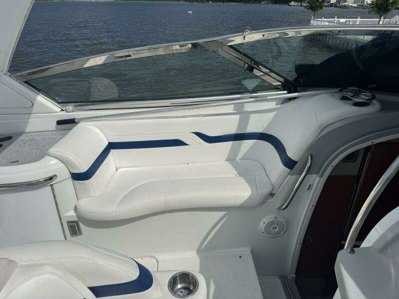 33ft Formula Yacht For Sale