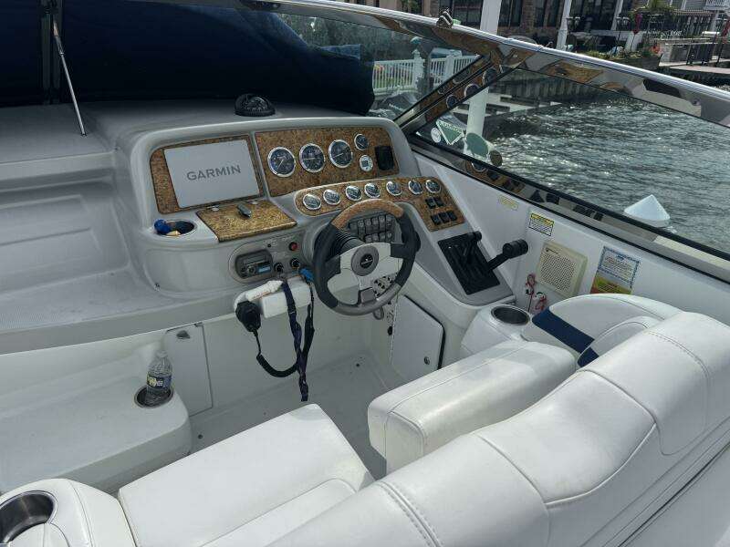 33ft Formula Yacht For Sale