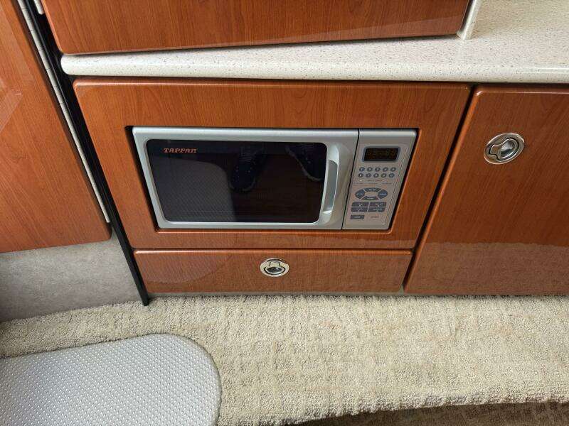 33ft Formula Yacht For Sale