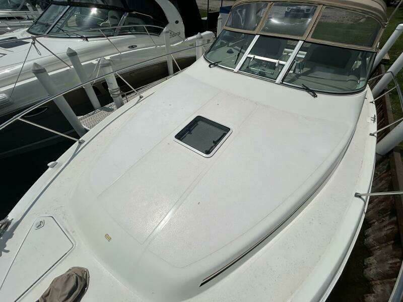 33ft Sea Ray Yacht For Sale