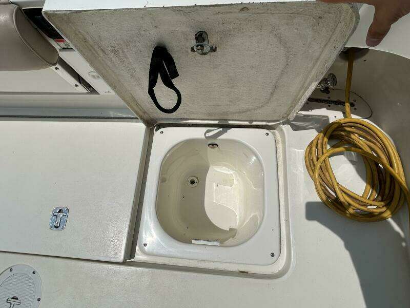 33ft Sea Ray Yacht For Sale