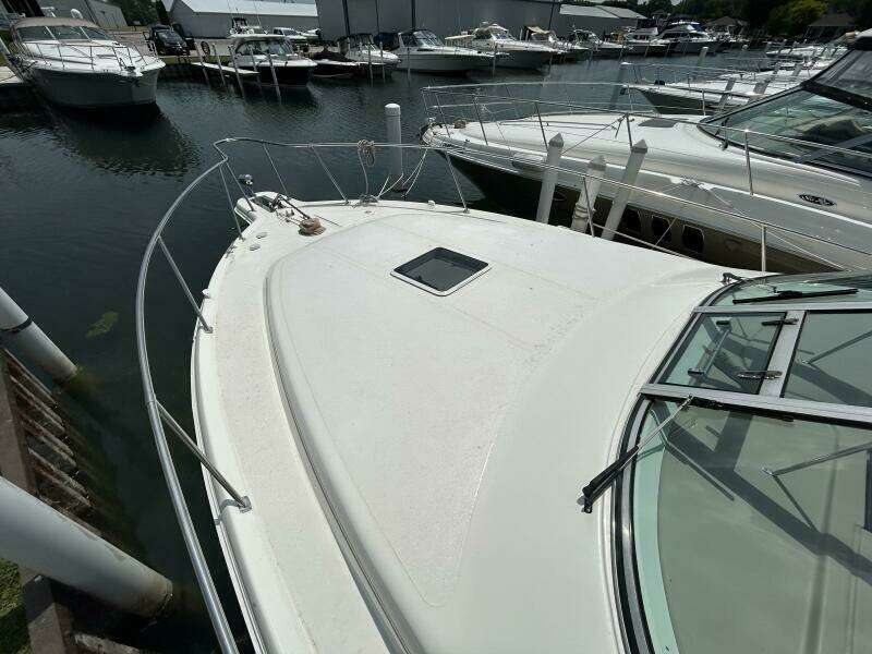 33ft Sea Ray Yacht For Sale