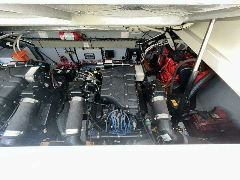 33ft Sea Ray Yacht For Sale