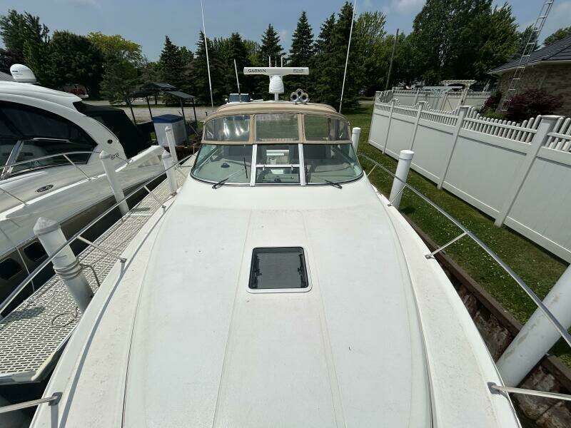 33ft Sea Ray Yacht For Sale