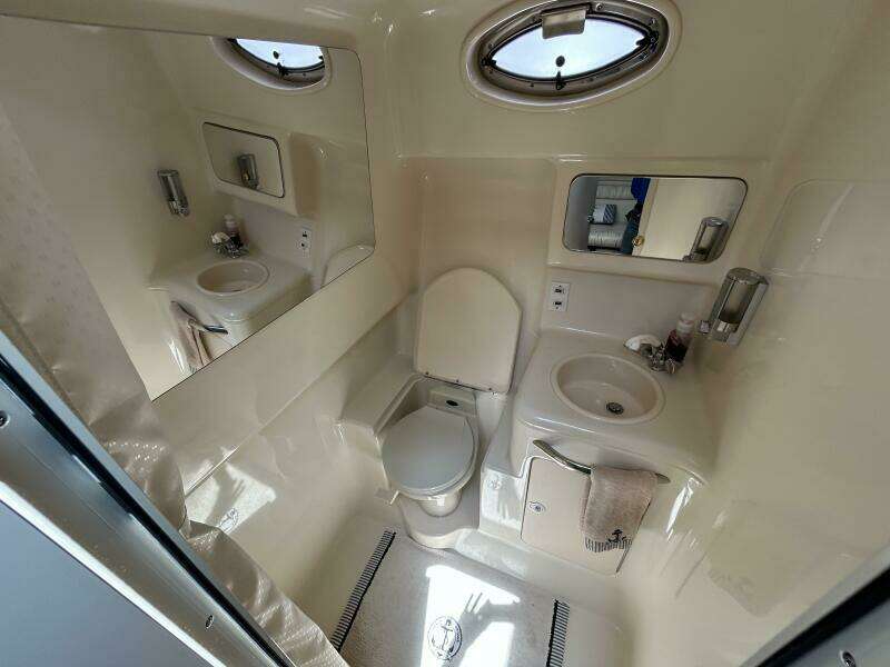 33ft Sea Ray Yacht For Sale