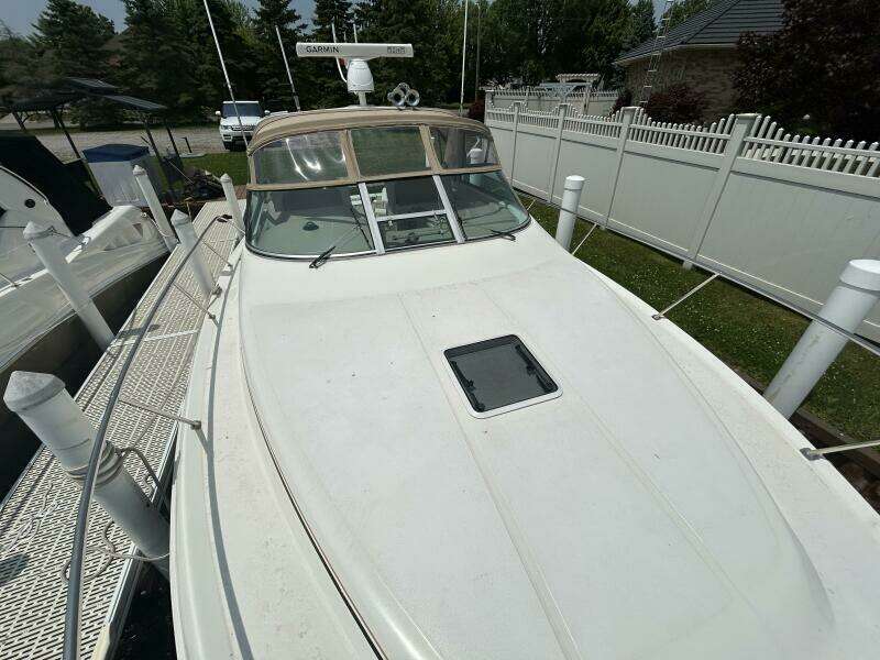 33ft Sea Ray Yacht For Sale