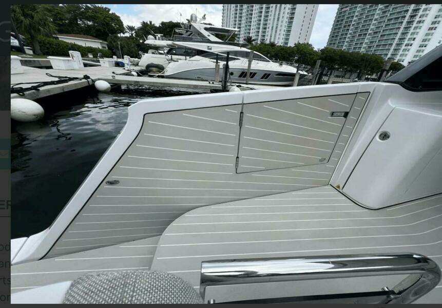 42ft Azimut Yacht For Sale