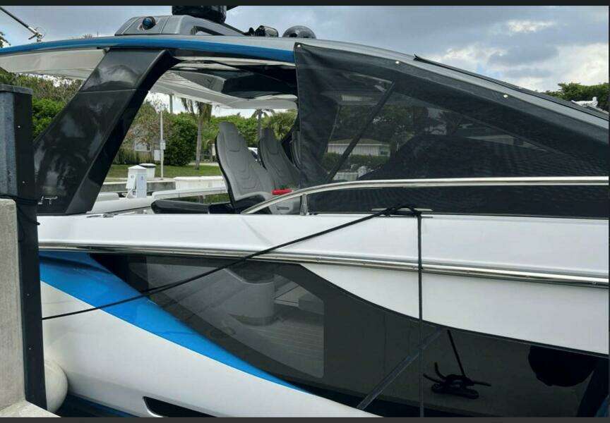42ft Azimut Yacht For Sale