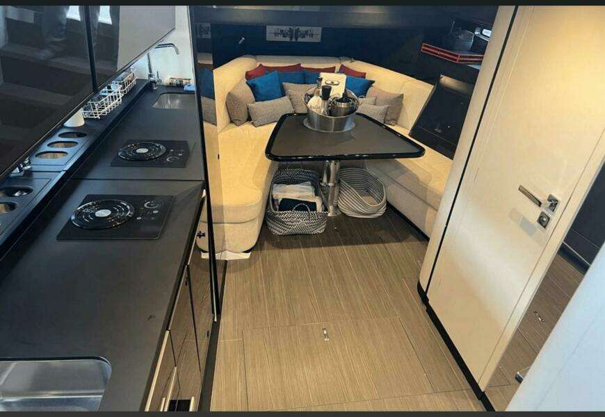 42ft Azimut Yacht For Sale