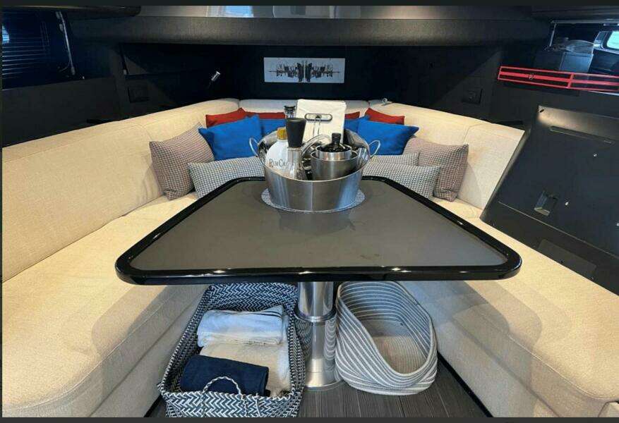 42ft Azimut Yacht For Sale
