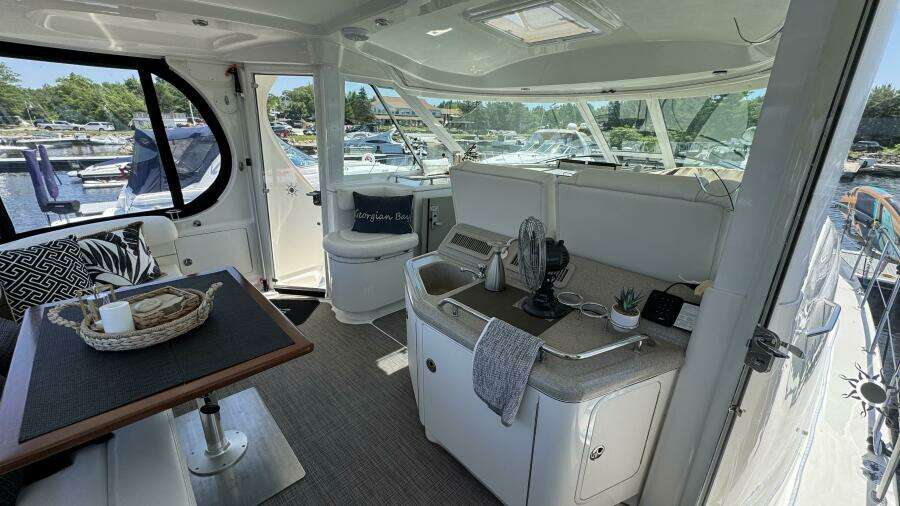 39ft Sea Ray Yacht For Sale