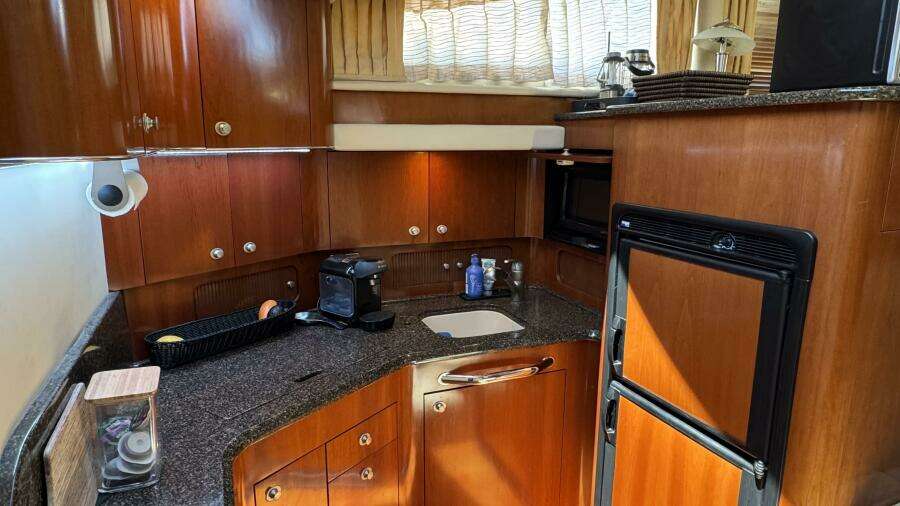 39ft Sea Ray Yacht For Sale
