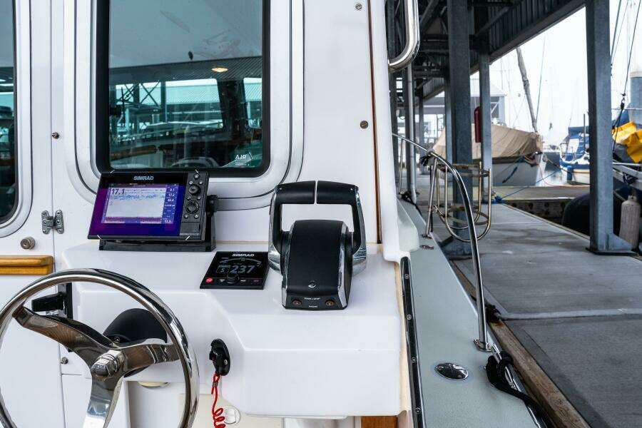 ANNE ELISE 33ft Devlin Yacht For Sale