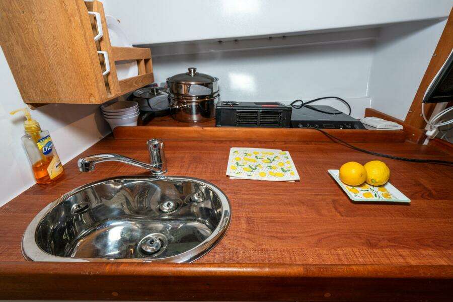 ANNE ELISE 33ft Devlin Yacht For Sale