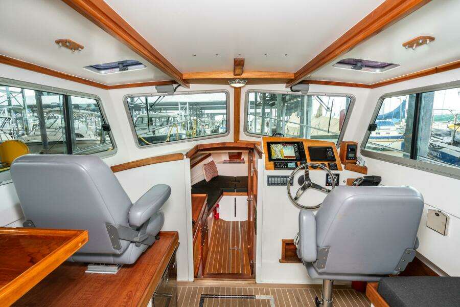 ANNE ELISE 33ft Devlin Yacht For Sale