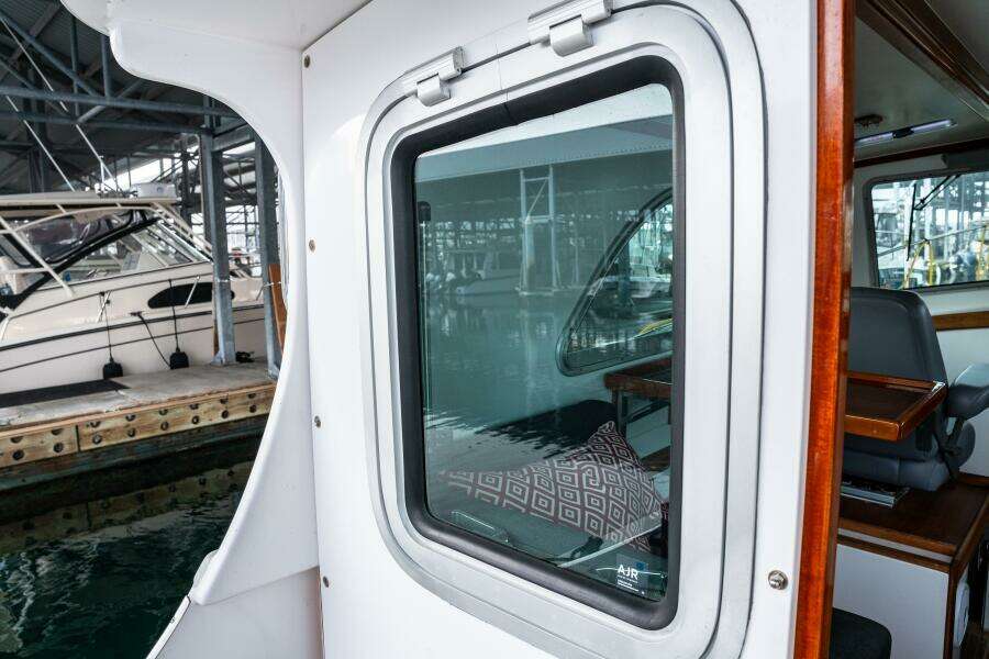 ANNE ELISE 33ft Devlin Yacht For Sale