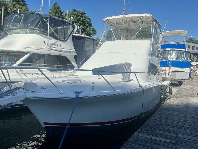 Uno Mas 36ft Luhrs Yacht For Sale