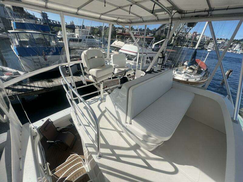 Uno Mas 36ft Luhrs Yacht For Sale