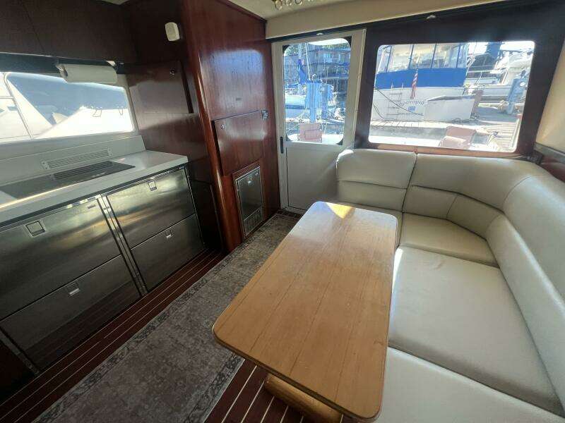Uno Mas 36ft Luhrs Yacht For Sale