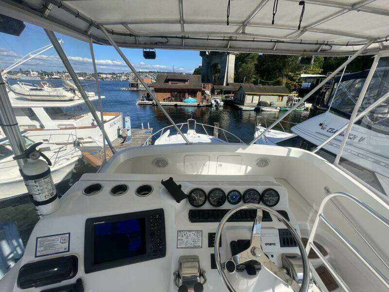 Uno Mas 36ft Luhrs Yacht For Sale