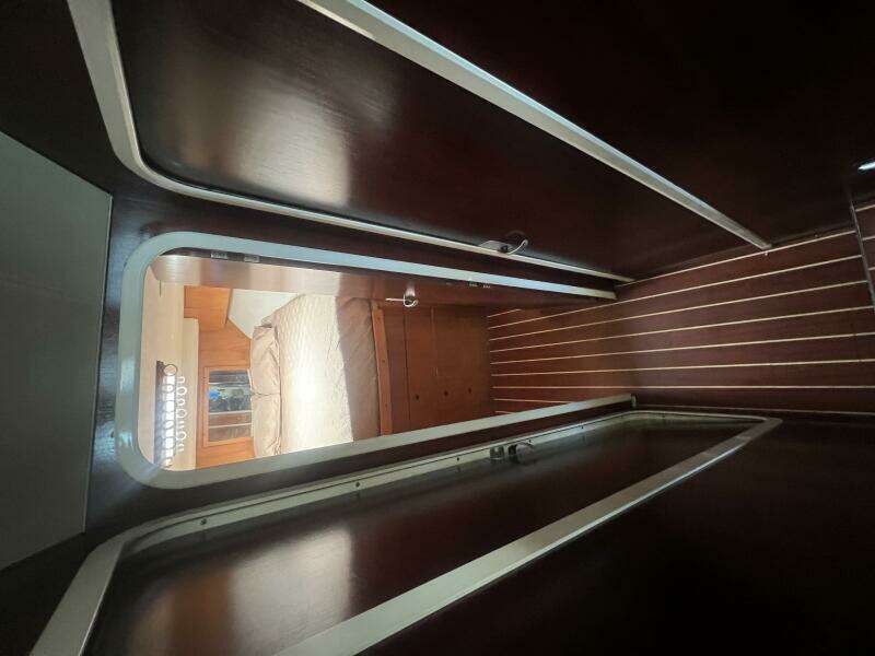 Uno Mas 36ft Luhrs Yacht For Sale