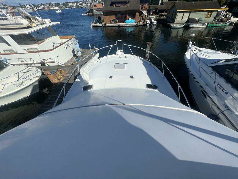 Uno Mas 36ft Luhrs Yacht For Sale
