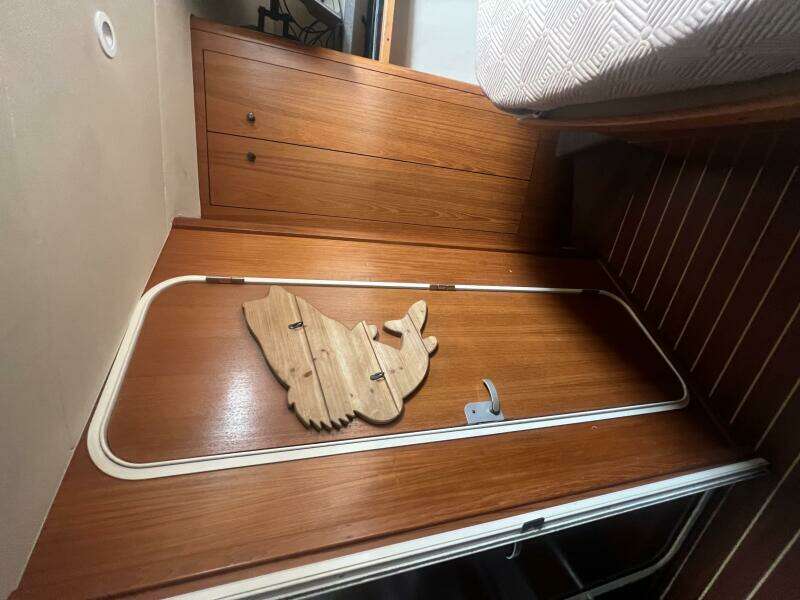 Uno Mas 36ft Luhrs Yacht For Sale