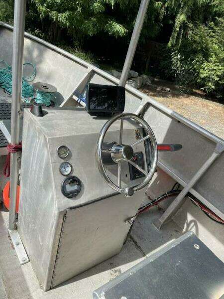 22ft Pacific Boats Yacht For Sale