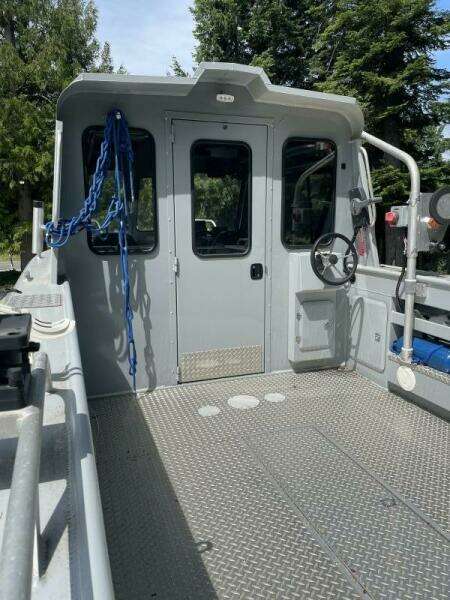 25ft Hewescraft Yacht For Sale