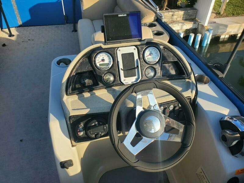 24ft Bahama Yacht For Sale