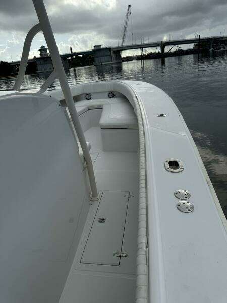 High Time 31ft Jupiter Yacht For Sale