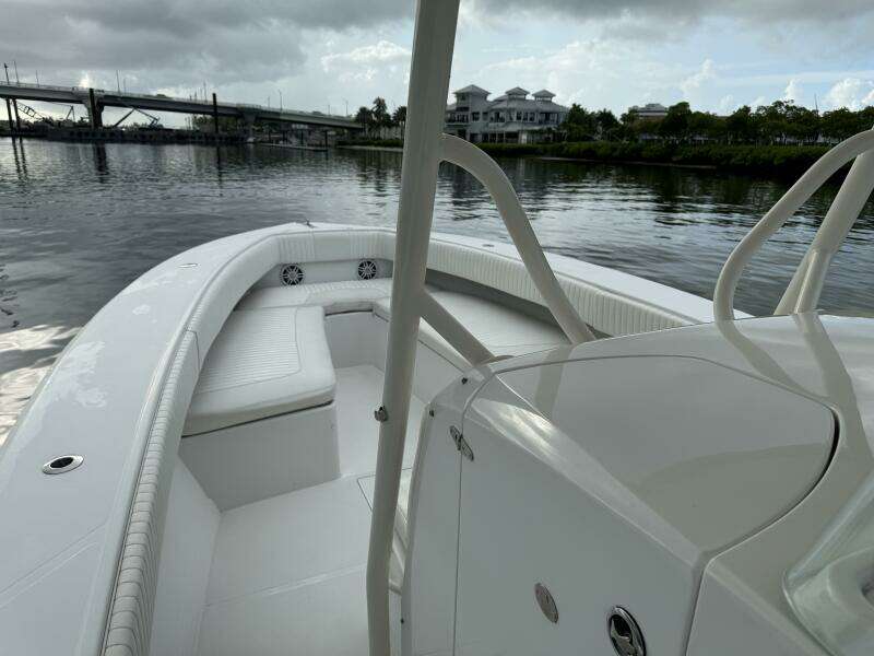 High Time 31ft Jupiter Yacht For Sale