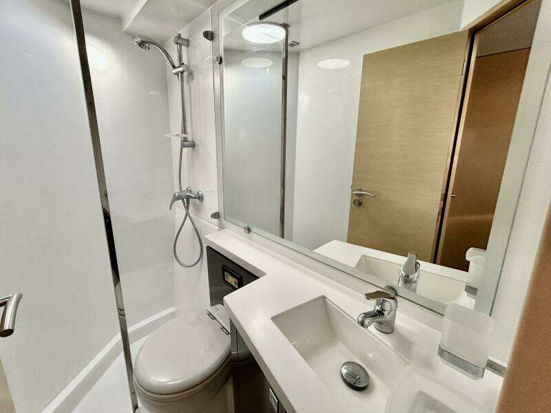No Agenda 56ft Fountaine Pajot Yacht For Sale