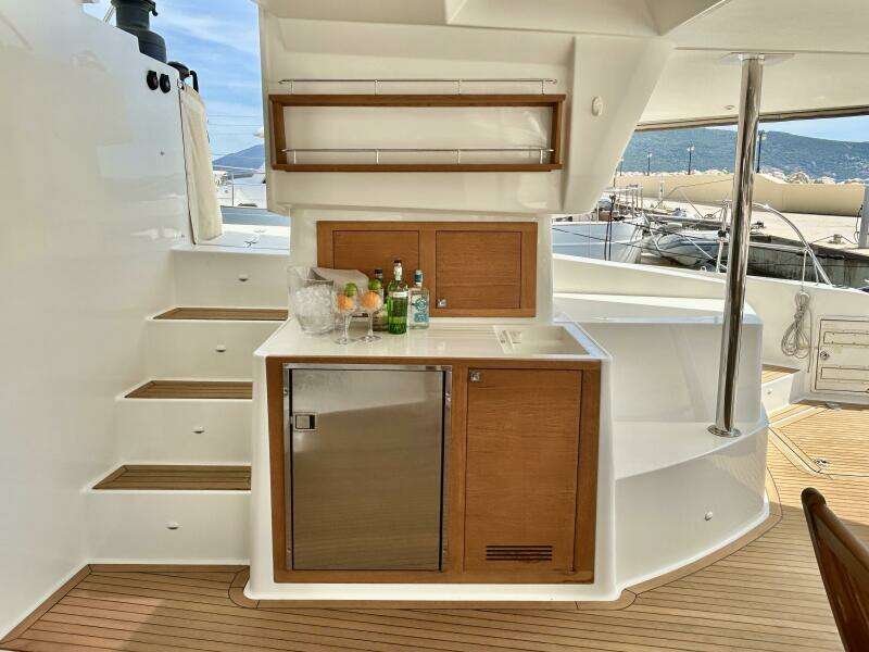 No Agenda 56ft Fountaine Pajot Yacht For Sale