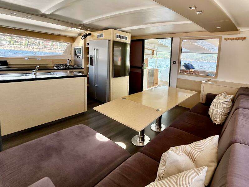No Agenda 56ft Fountaine Pajot Yacht For Sale