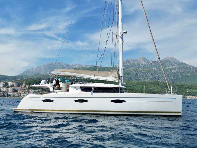 No Agenda 56ft Fountaine Pajot Yacht For Sale